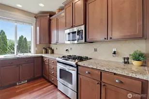 12129 178th Ave E, Bonney Lake, WA 98391 - Photo 10