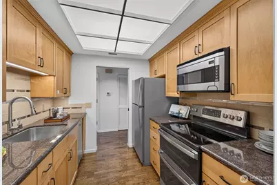 1301 Spring Street #11C, Seattle, WA 98104 - Photo 12
