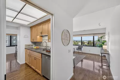 1301 Spring Street #11C, Seattle, WA 98104 - Photo 4