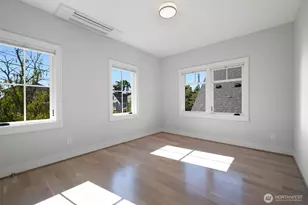 2910 9th Ave W, Seattle, WA 98119 - Photo 28