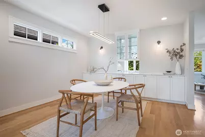 2910 9th Avenue W, Seattle, WA 98119 - Photo 8
