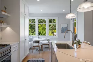 2910 9th Ave W, Seattle, WA 98119 - Photo 16