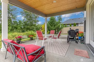 7901 Connells Prairie Rd E, Bonney Lake, WA 98391 - Photo 4