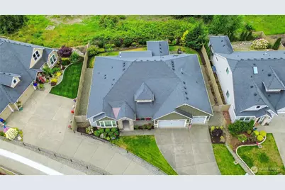 7901 Connells Prairie Rd E, Bonney Lake, WA 98391 - Photo 14