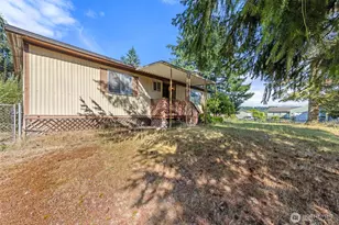 13614 Cedar Cir E, Bonney Lake, WA 98391 - Photo 1