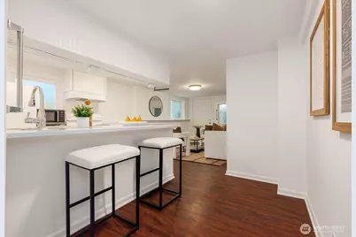 414 N 46th Street, Seattle, WA 98103 - Photo 16