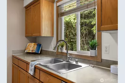 5613 Grove Street, Marysville, WA 98270 - Photo 12