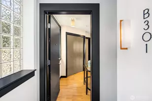 655 Crockett St, Seattle, WA 98109 - Photo 2