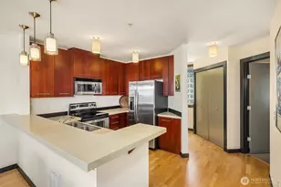 655 Crockett St, Seattle, WA 98109 - Photo 6