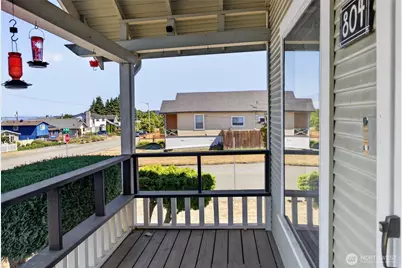 804 W 5th Street, Port Angeles, WA 98363 - Photo 4