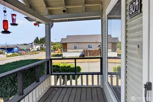 804 W 5th St, Port Angeles, WA 98363 - Photo 4