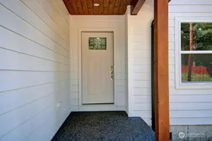7911 Apache Dr, Maple Falls, WA 98266 - Photo 2