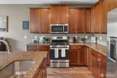 1009 29th Street NW, Puyallup, WA 98371 - Photo 14