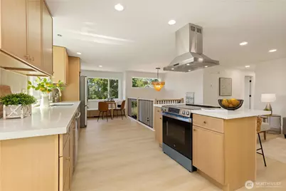 5134 S Wallace Street, Seattle, WA 98178 - Photo 12