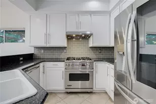 9729 26th Ave SW, Seattle, WA 98106 - Photo 10