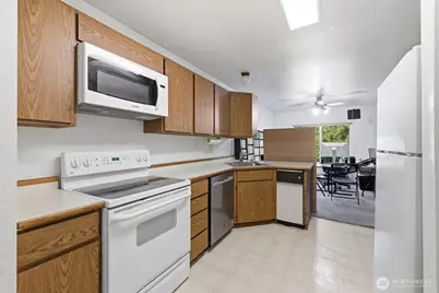4200 Factoria Boulevard SE #B-2, Bellevue, WA 98006 - Photo 1