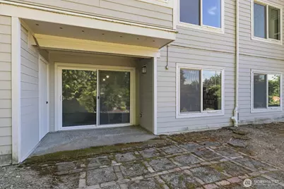 4200 Factoria Boulevard SE #B-2, Bellevue, WA 98006 - Photo 16