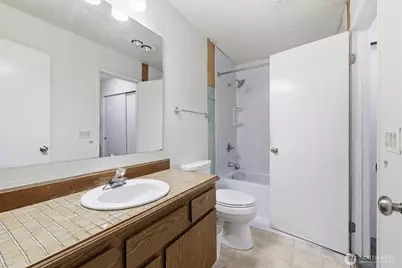 4200 Factoria Boulevard SE #B-2, Bellevue, WA 98006 - Photo 12
