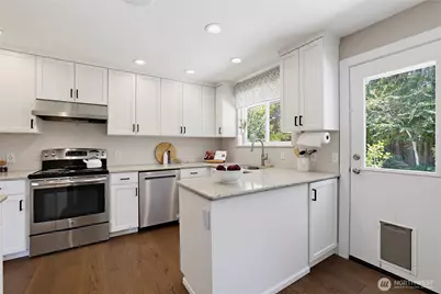 18974 Marine View Drive SW, Normandy Park, WA 98166 - Photo 8