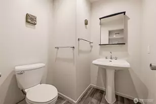 4729 Seahurst Ave, Everett, WA 98203 - Photo 10