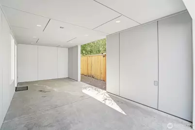 8020 17th Avenue NW, Seattle, WA 98117 - Photo 24