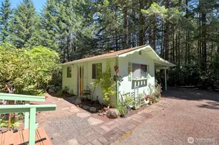 71 E Leisure Ln, Grapeview, WA 98546 - Photo 14