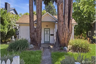 7730 17th Avenue NE, Seattle, WA 98115 - Photo 1