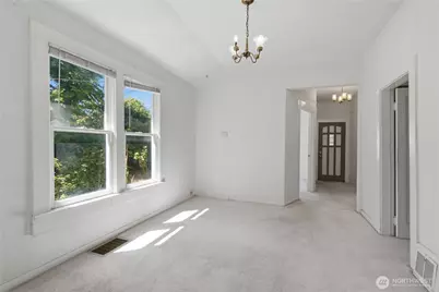 7730 17th Avenue NE, Seattle, WA 98115 - Photo 12