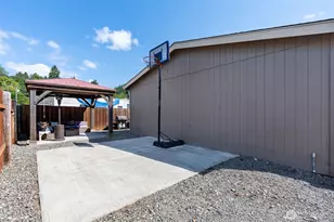 102 N Diamond St, Centralia, WA 98531 - Photo 24