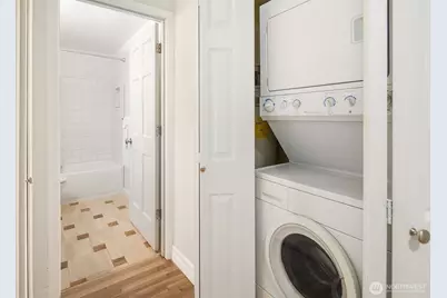 2205 NE 28th Street, Renton, WA 98056 - Photo 24