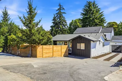 5946 18th Avenue SW #1, Seattle, WA 98106 - Photo 2