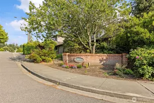 11715 SE 61st Pl, Bellevue, WA 98006 - Photo 36
