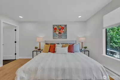 11701 100th Avenue NE #5, Kirkland, WA 98034 - Photo 4
