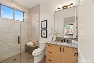 11106 SE 4th St, Bellevue, WA 98004 - Photo 16
