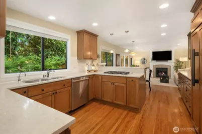 4402 170th Court NE, Redmond, WA 98052 - Photo 8
