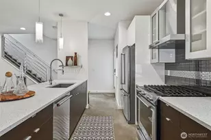 830B 16th Ave, Seattle, WA 98122 - Photo 6