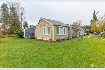 1426 128th Drive NE, Lake Stevens, WA 98258 - Photo 2