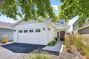2452 NW Columbia Ave, East Wenatchee, WA 98802 - Photo 2