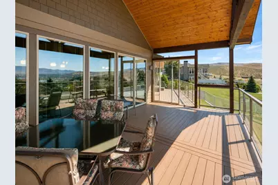101 Mountain Brook Lane E, Wenatchee, WA 98801 - Photo 4