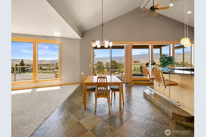 101 Mountain Brook Lane E, Wenatchee, WA 98801 - Photo 10