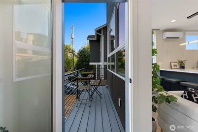 2328 A Franklin Avenue E, Seattle, WA 98102 - Photo 22