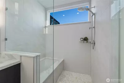 2328 A Franklin Avenue E, Seattle, WA 98102 - Photo 28