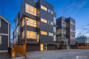 2328 A Franklin Ave E, Seattle, WA 98102 - Photo 2