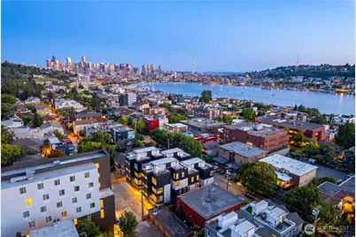 2328 B Franklin Avenue E, Seattle, WA 98102 - Photo 36
