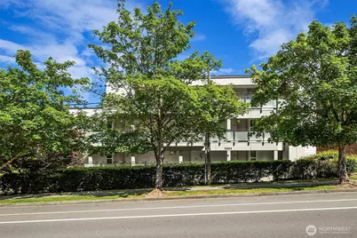 2334 Thorndyke Avenue W #301, Seattle, WA 98199 - Photo 36