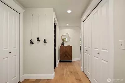 2334 Thorndyke Avenue W #301, Seattle, WA 98199 - Photo 10