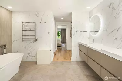 2334 Thorndyke Avenue W #301, Seattle, WA 98199 - Photo 24