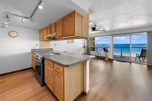 415 N State St, Bellingham, WA 98225 - Photo 18