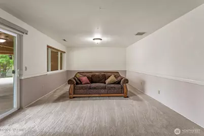 1300 Meadowlark Lane, Zillah, WA 98953 - Photo 20