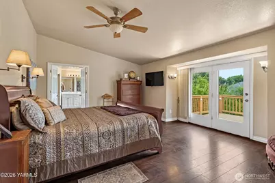 1300 Meadowlark Lane, Zillah, WA 98953 - Photo 12